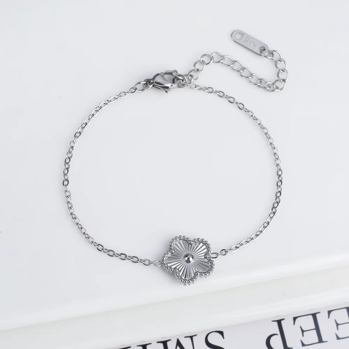 Classic Luxury Stainless Steel Bracelet Ladies Adjustable Five Flower Bracelets for Women New Fashion Jewelry Gifts Clover