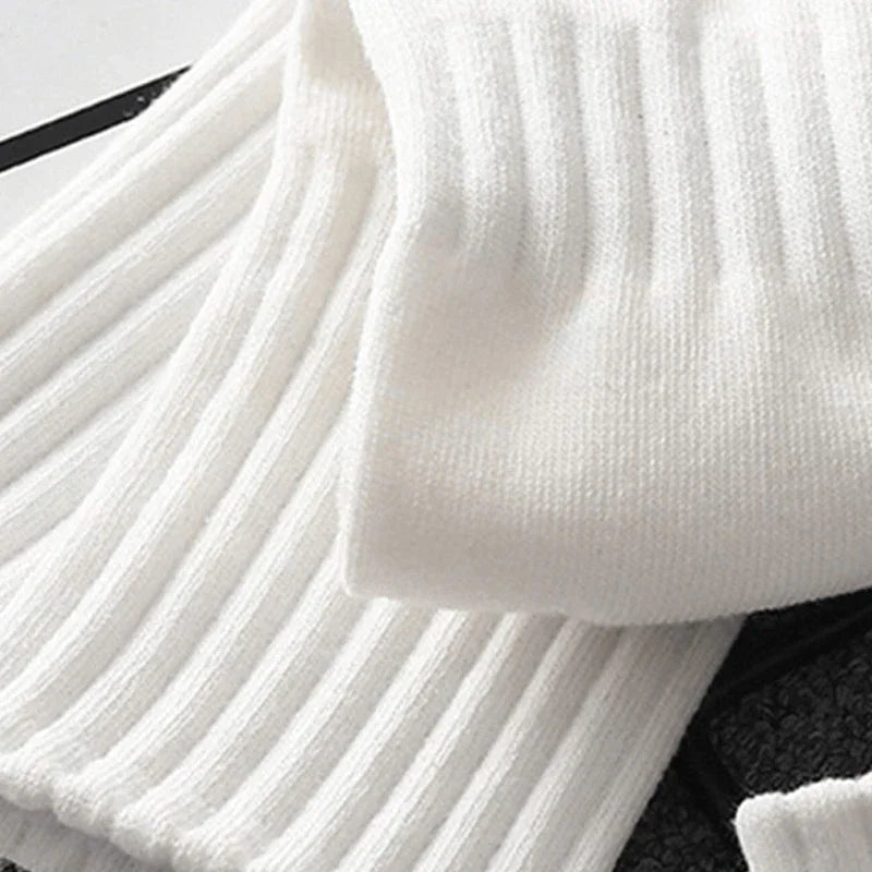Elevate Your Comfort with 5 Pairs of Breathable Knee-High Men's Socks - Perfect for Autumn and Winter Sports!